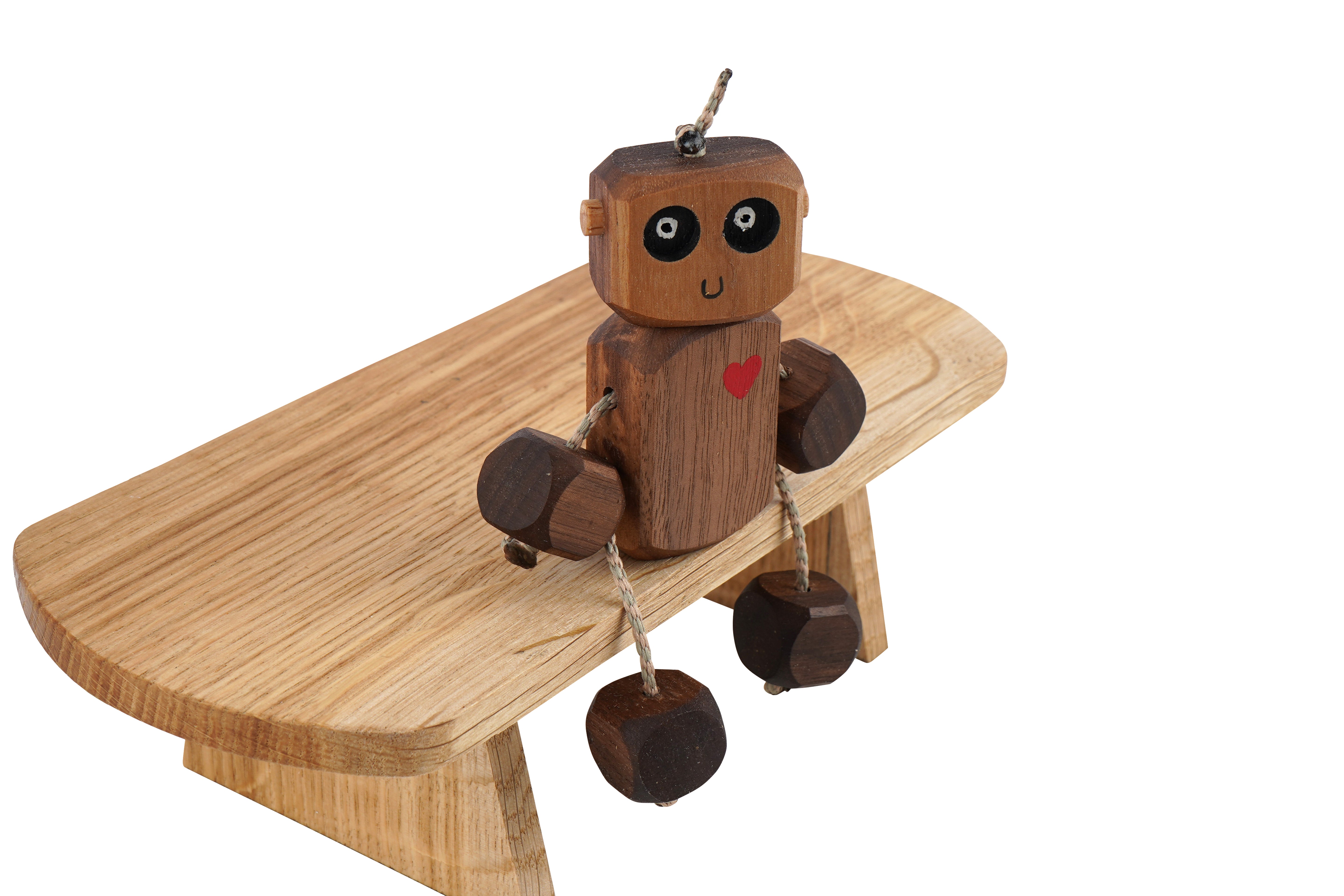 Heart Chest Nedlet in Walnut | Age: 3+