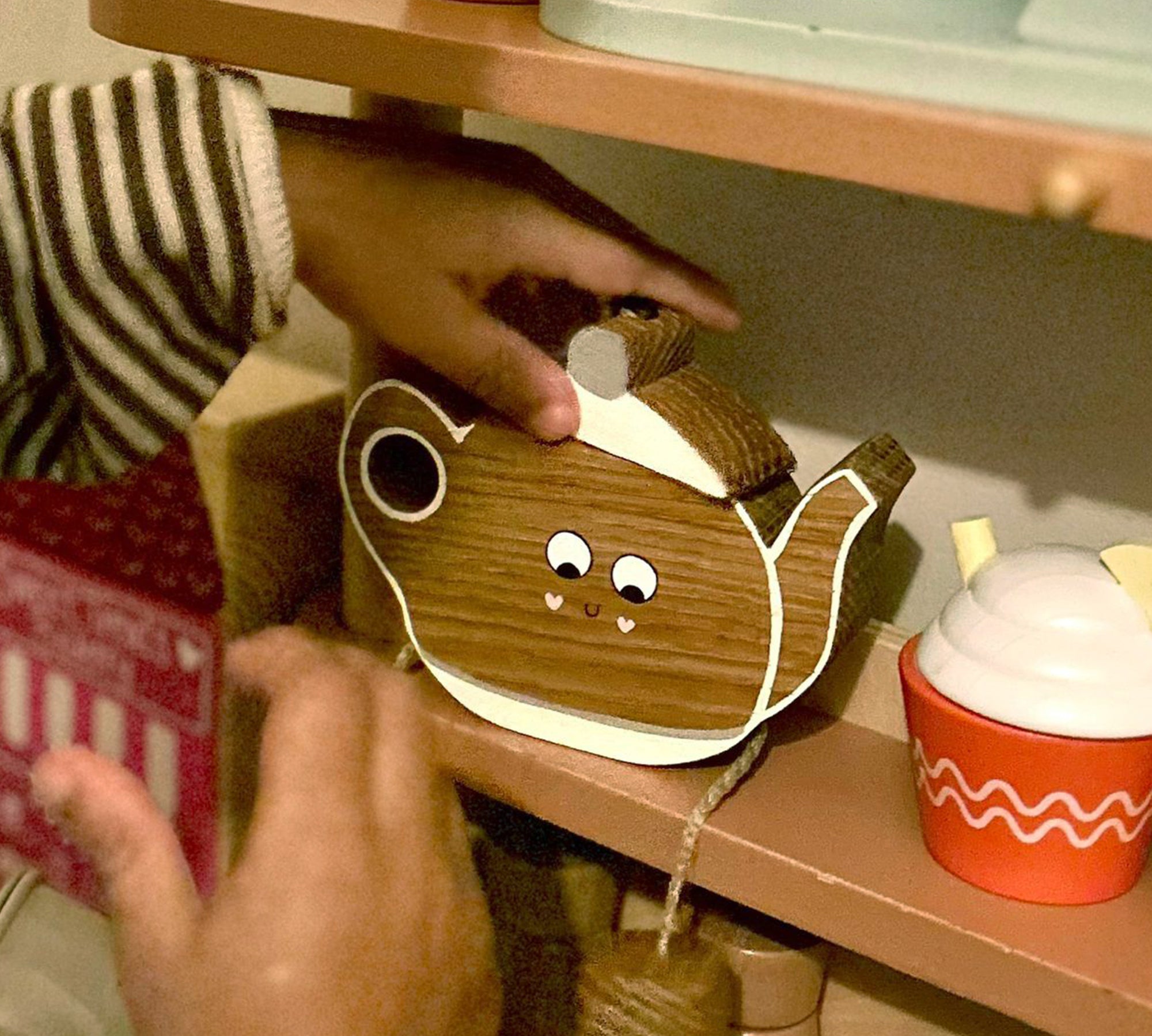 Teddy the Teapot in Beech | Age: 3+