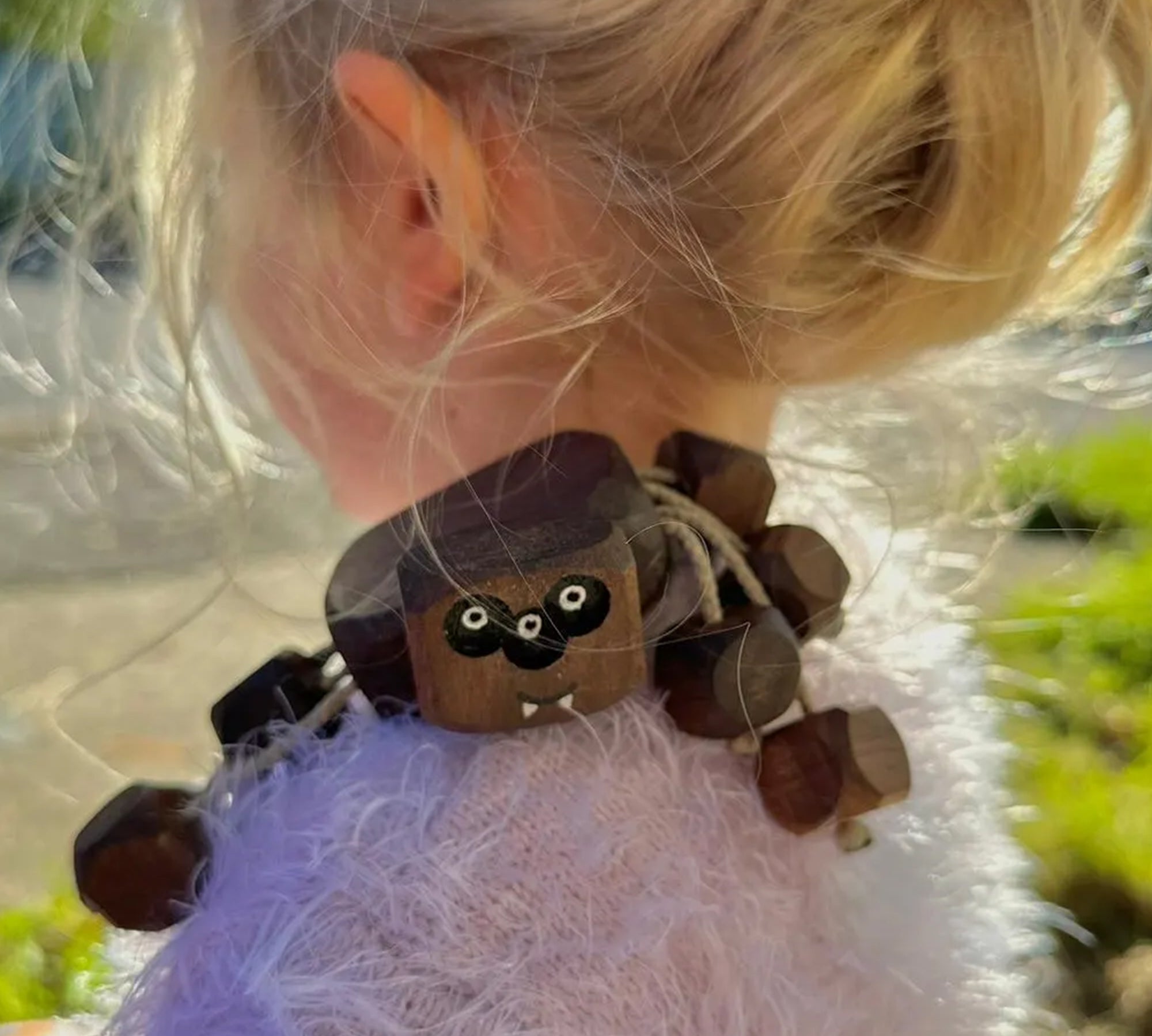 Sammy the Spider in Walnut | Age: 3+
