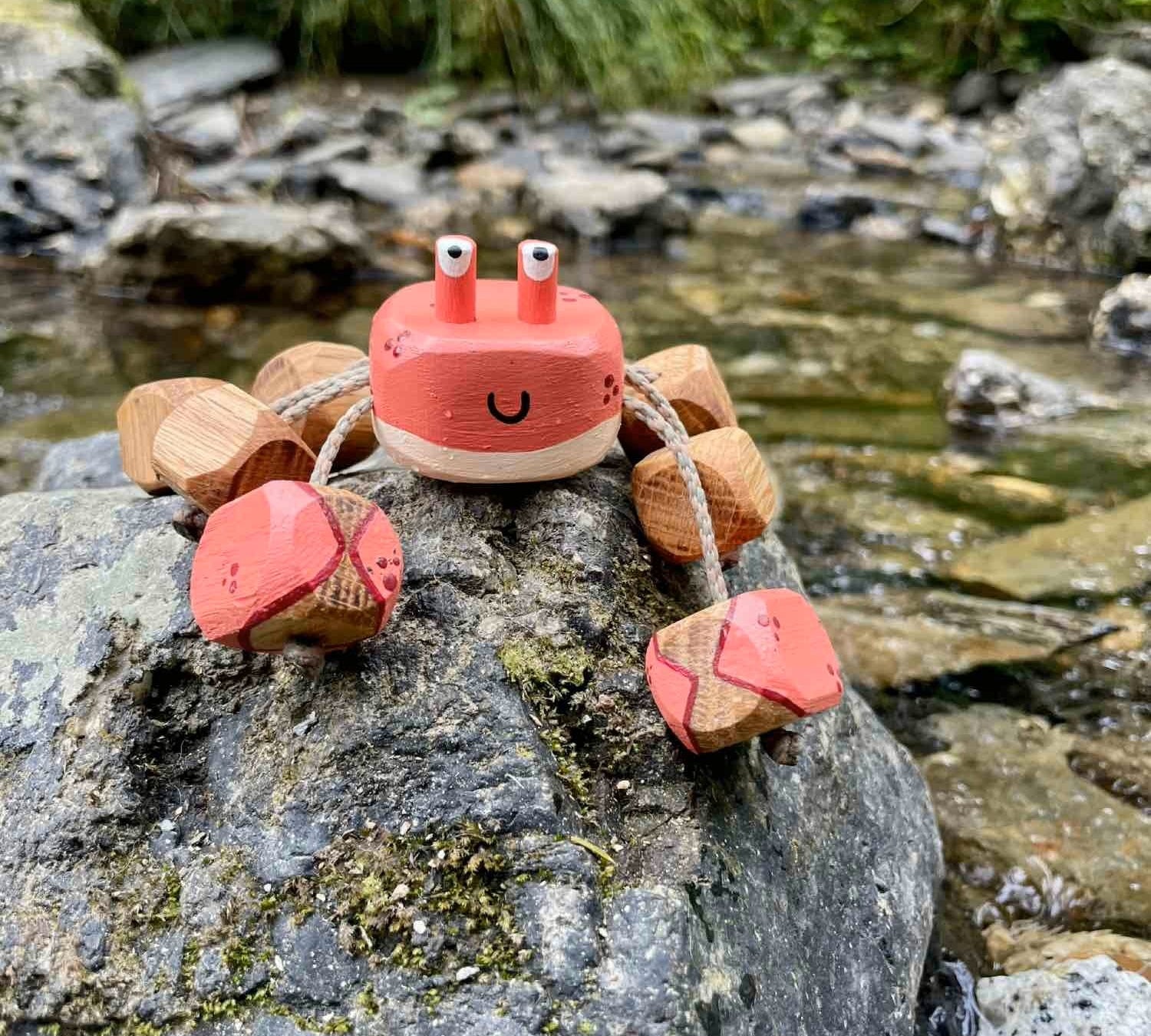 Chester the Crab in Oak | Age: 3+